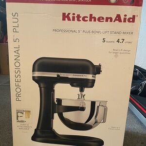 KitchenAid Black Stand Mixer Box